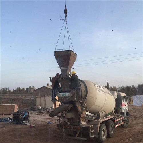 芦溪县“精准瞄准”—— 吊车的 “定位导航” 技术